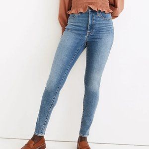 Madewell Petite Curvy Jeans Size 29 - image 1